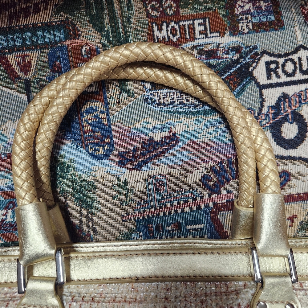 Purse - Picture 3 of 9